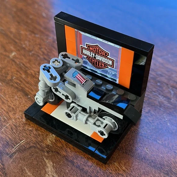 Harley-Davidson Mini Lego Motorcycle - Completely Assembled! - Picture 3 of 7
